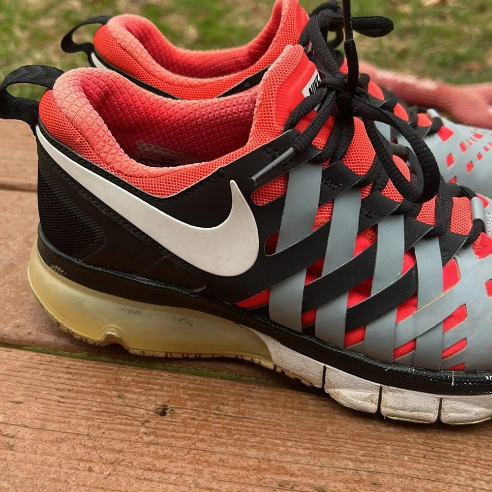 Nike Shoes - Picture 2 of 4